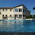 Villa Mala