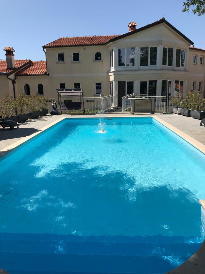 Frühstückspension Villa Mala 3*